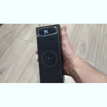 ������ Power Bank �� 16 ����������� 18650